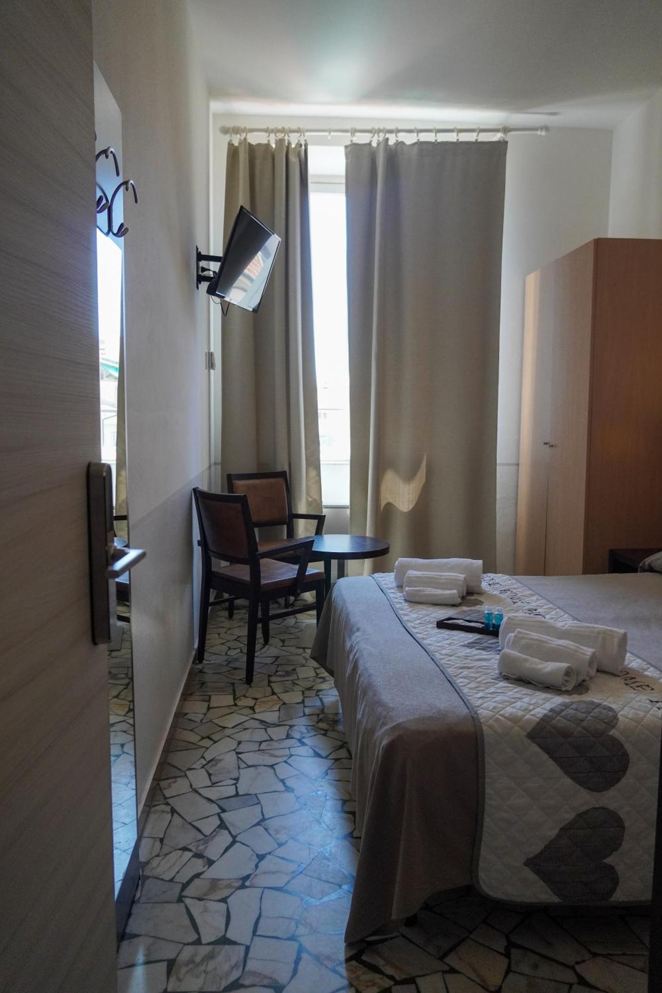 Hotel Cilene Виареджо Экстерьер фото